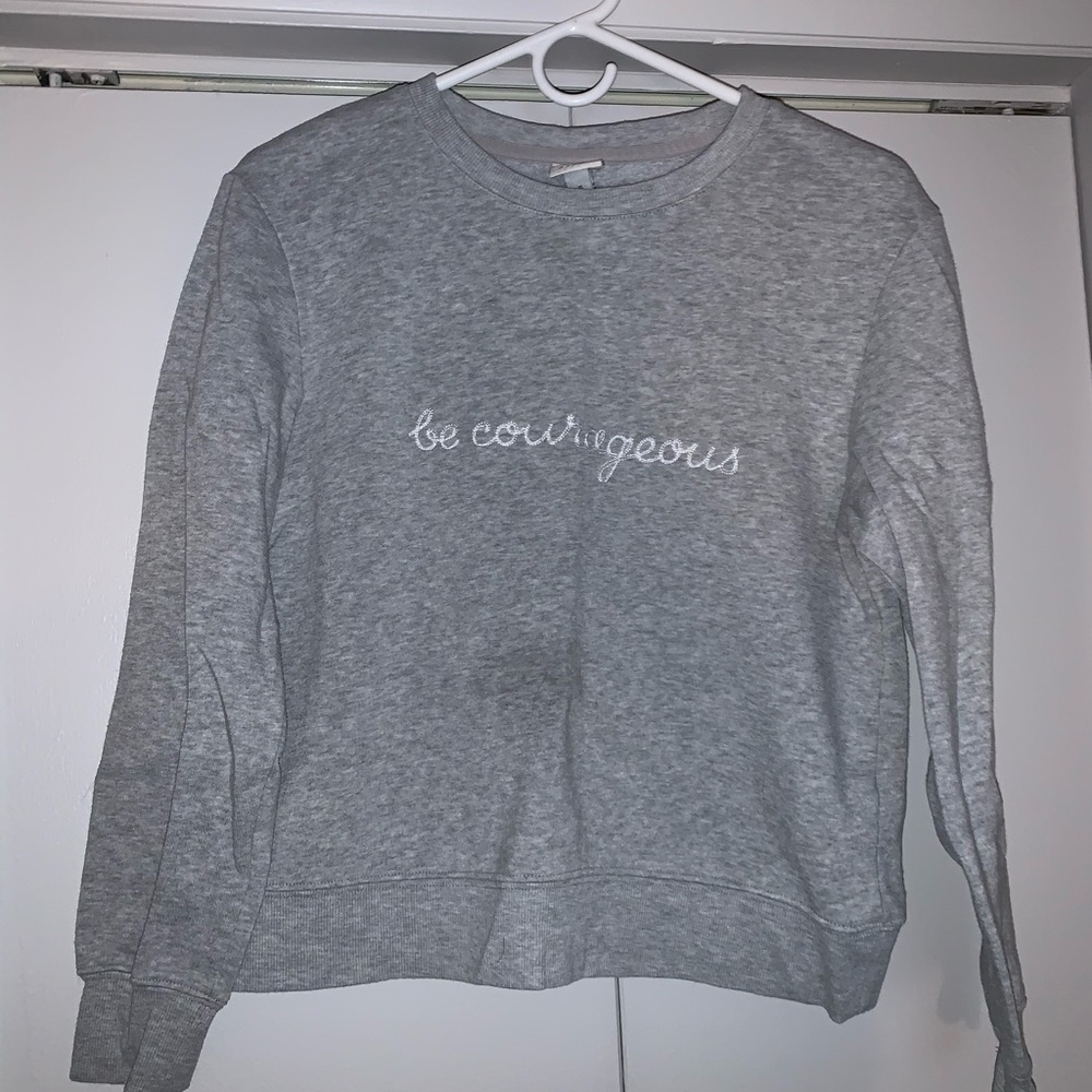 grey sweatshirt